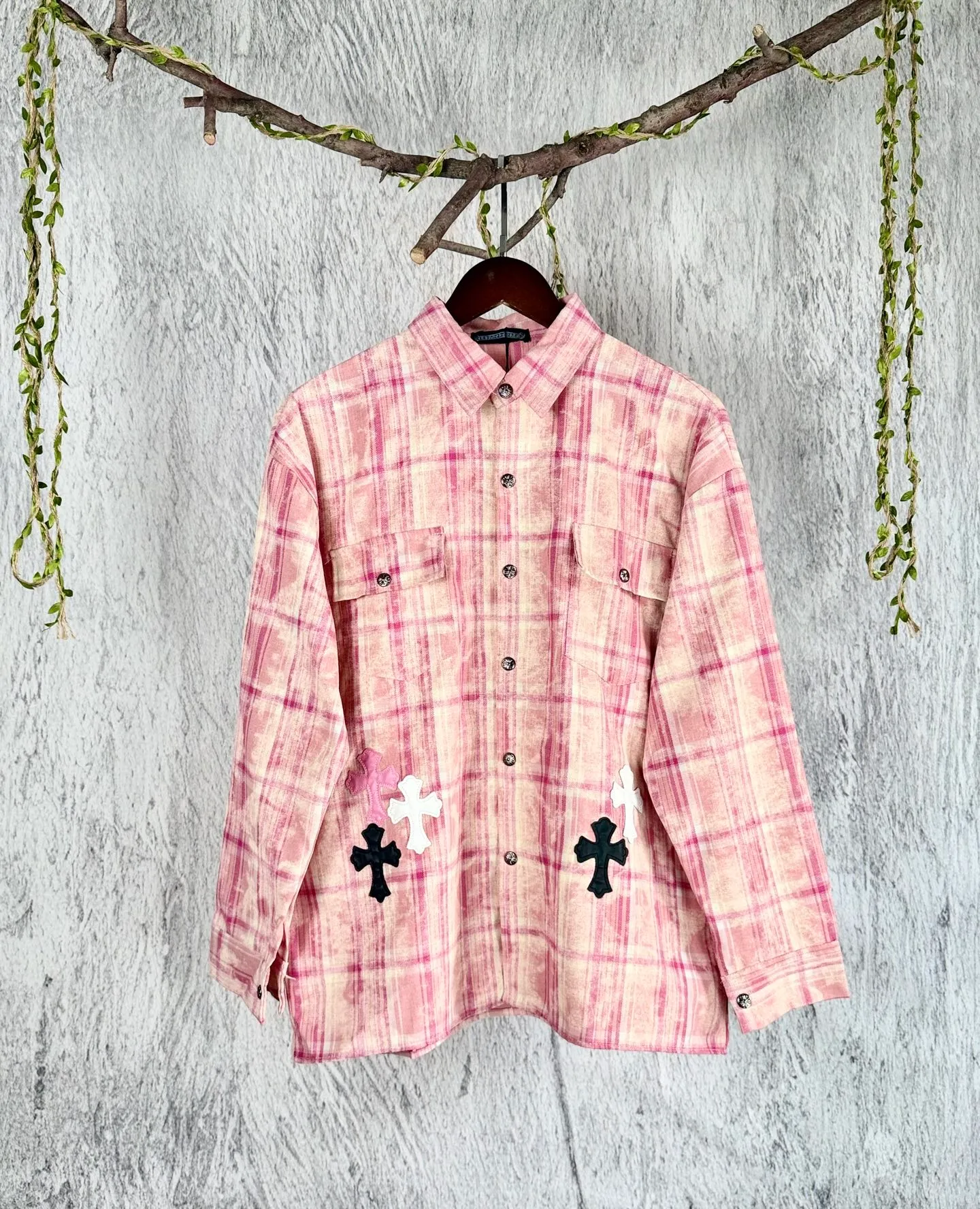 ：F Chrome Hearts CH Pink ！ W ， Premium ，1.9W ， ， ， ！ Quality Breathable ！ ！ ！ ， ！Black 、 、 ， ， ， Chrome Hearts 、Classic 、 ， ！ ： Size：S-XL